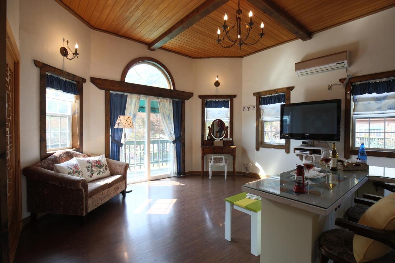 Gyeongju Jy Pension Exteriör bild