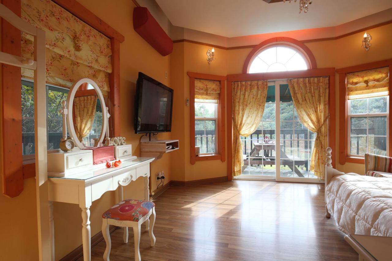 Gyeongju Jy Pension Exteriör bild
