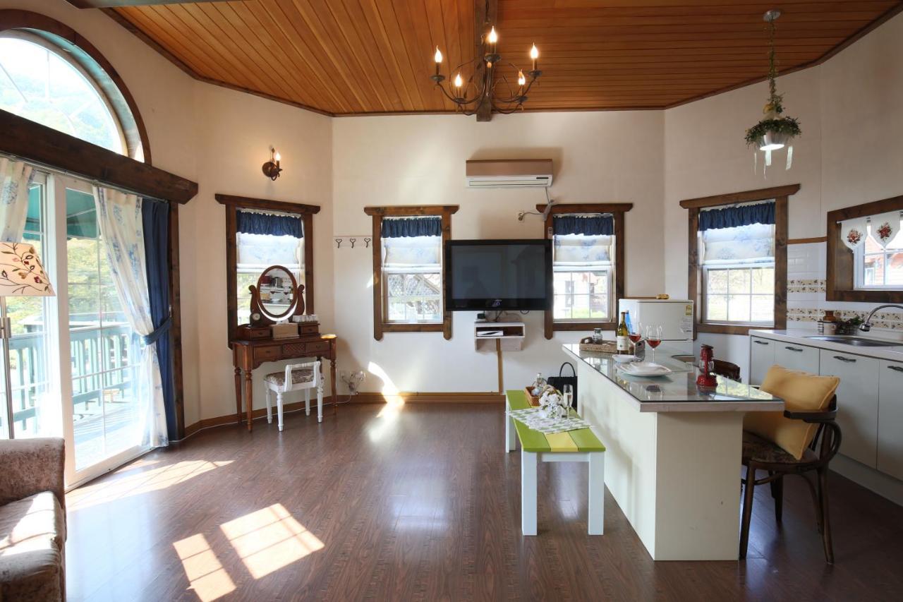 Gyeongju Jy Pension Exteriör bild