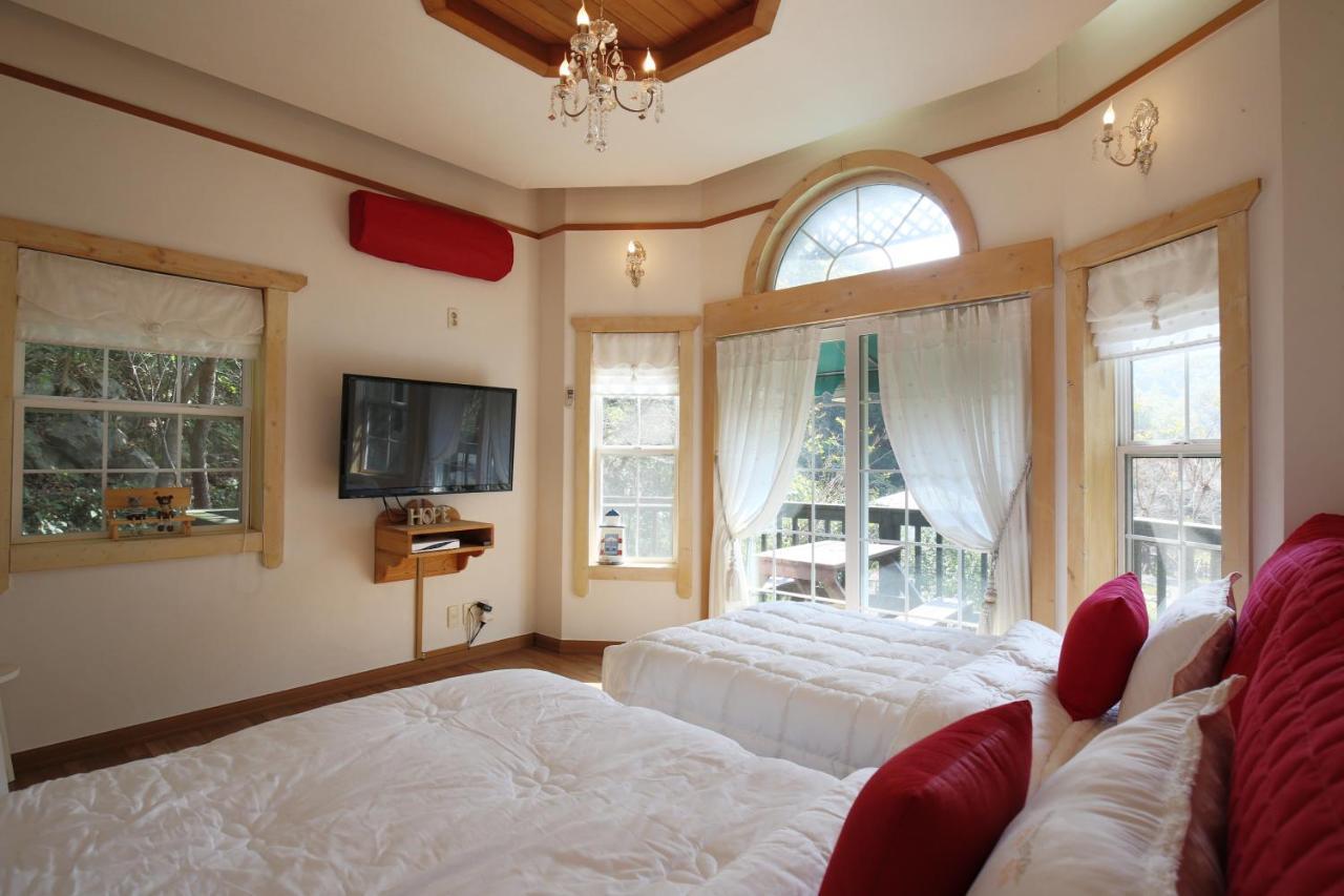 Gyeongju Jy Pension Exteriör bild
